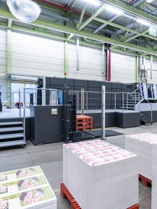With the new Peak Performance generation of the Speedmaster XL 106 and the enhanced Push to Stop concept, autonomous printing has now arrived in the  packaging production sector, too.
